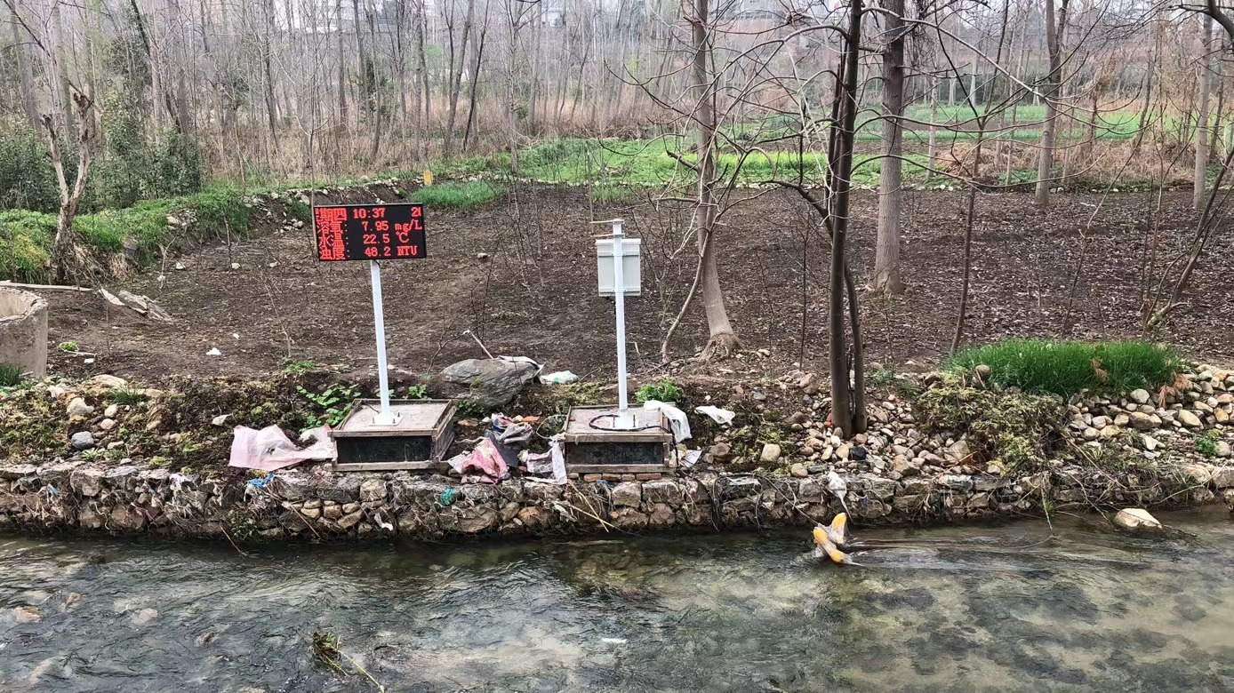 陜西省華州區(qū)安裝水質(zhì)監(jiān)測站，守護冀家河生態(tài)濕地